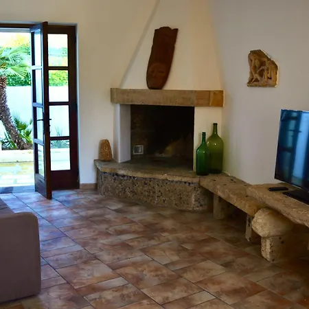 Holiday home Casa Le Radici-castro *